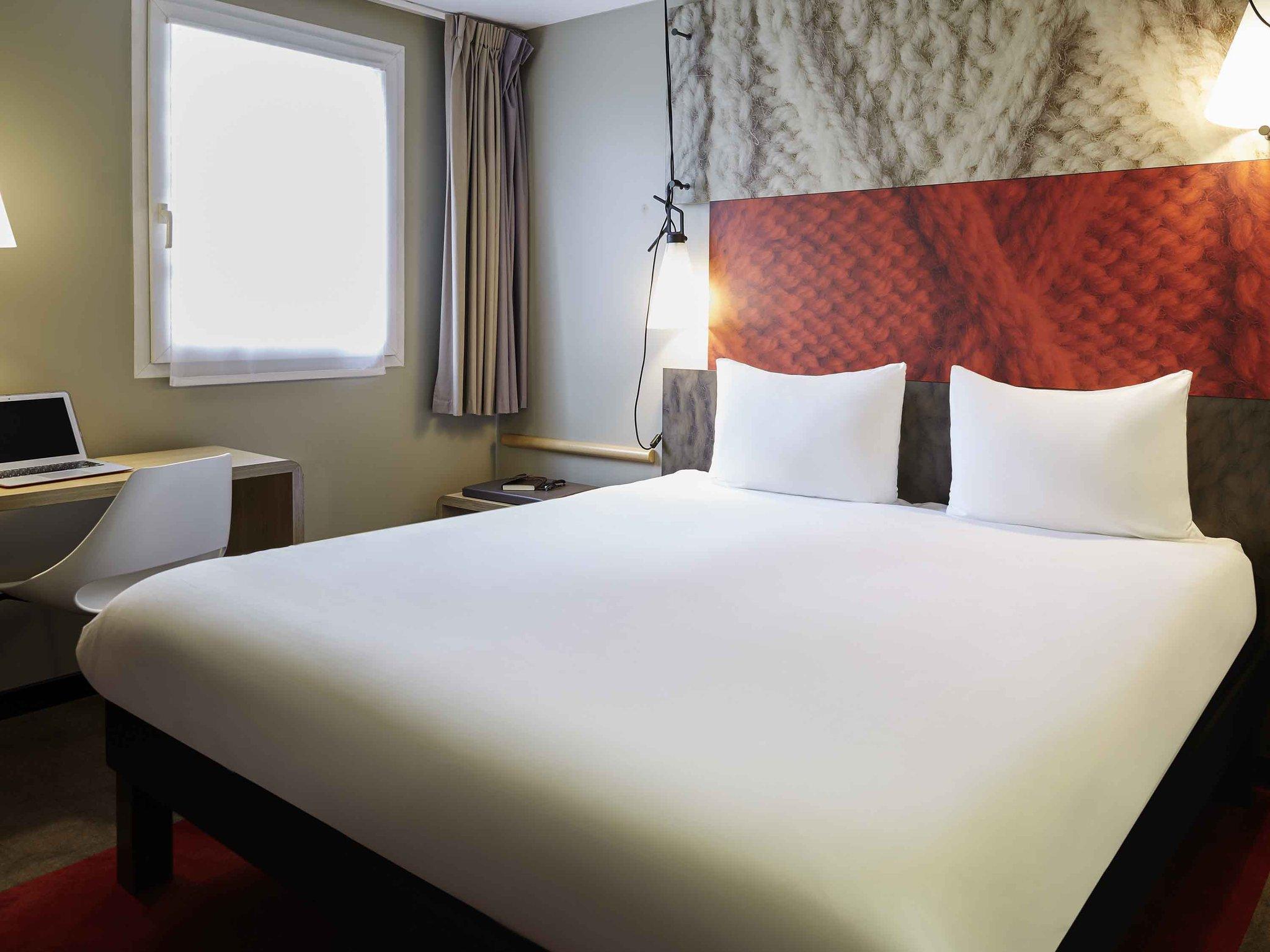 Ibis Paris Canal Saint Martin Esterno foto