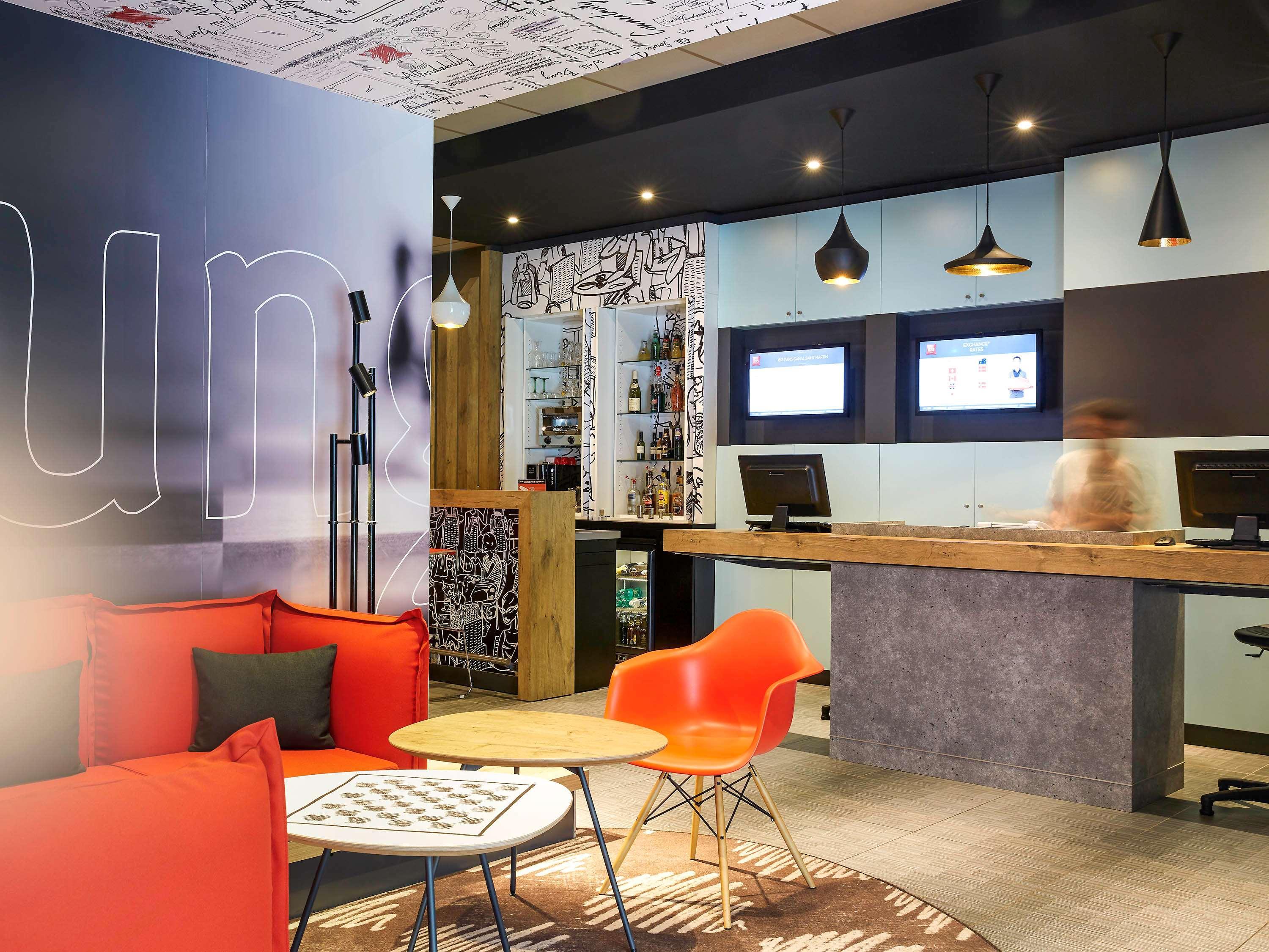 Ibis Paris Canal Saint Martin Esterno foto