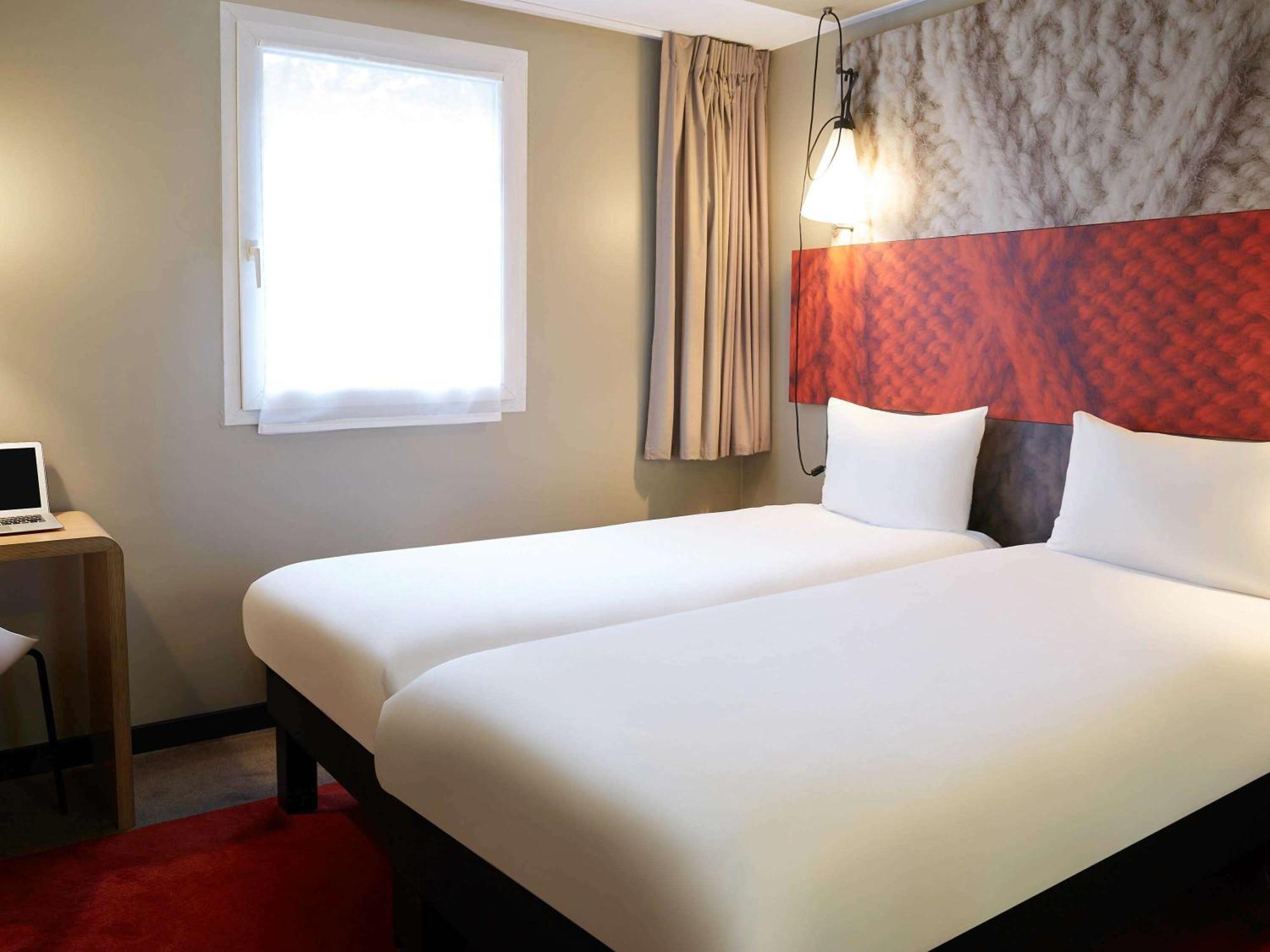 Ibis Paris Canal Saint Martin Esterno foto