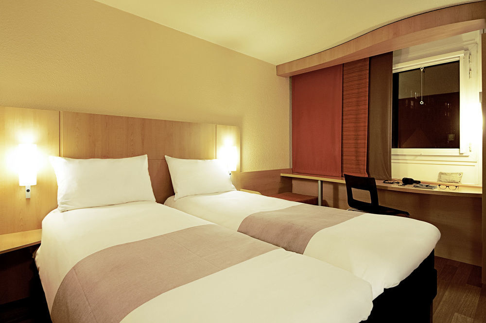 Ibis Paris Canal Saint Martin Esterno foto